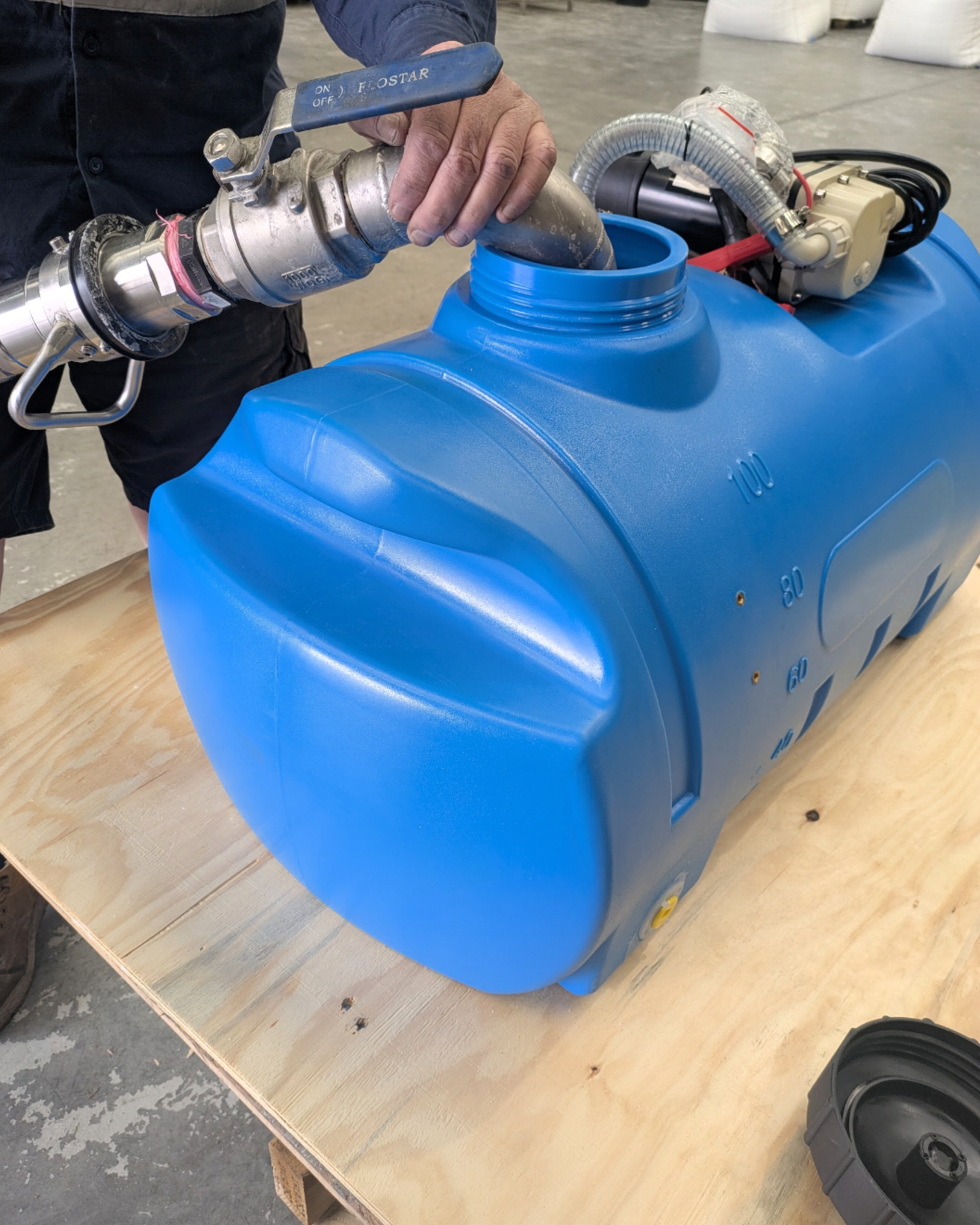ADBLUE UTE TANK BEING REFILLED
